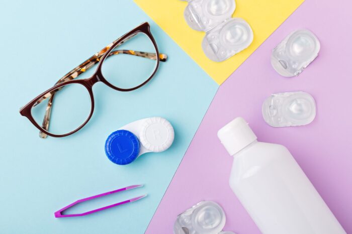 Qual a diferença entre as lentes de contato diárias descartáveis e as reutilizáveis?